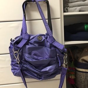 Lululemon purple tote